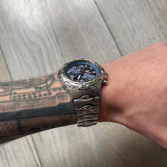 Adidas VS Chronograph 10-5010 Analog Watch