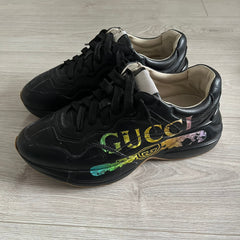 gucci rhyton rainbow logo sneakers