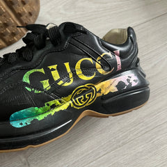 gucci rhyton rainbow logo sneakers