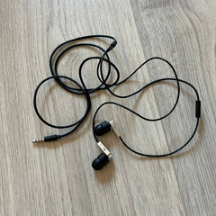 lg prada earphones used