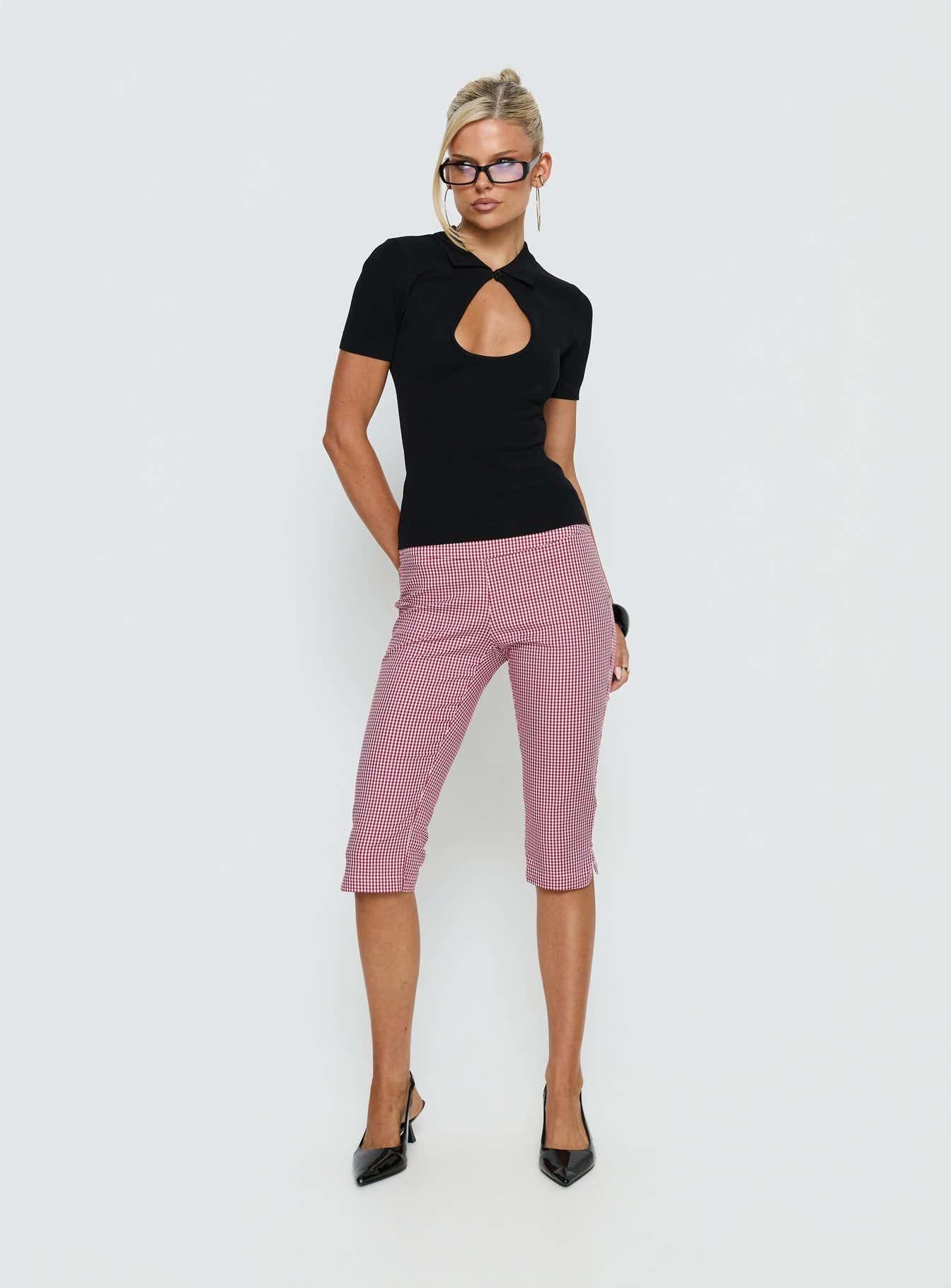 Rossie Capri Pants Red Gingham