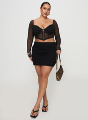 Maranta Long Sleeve Top Black Curve