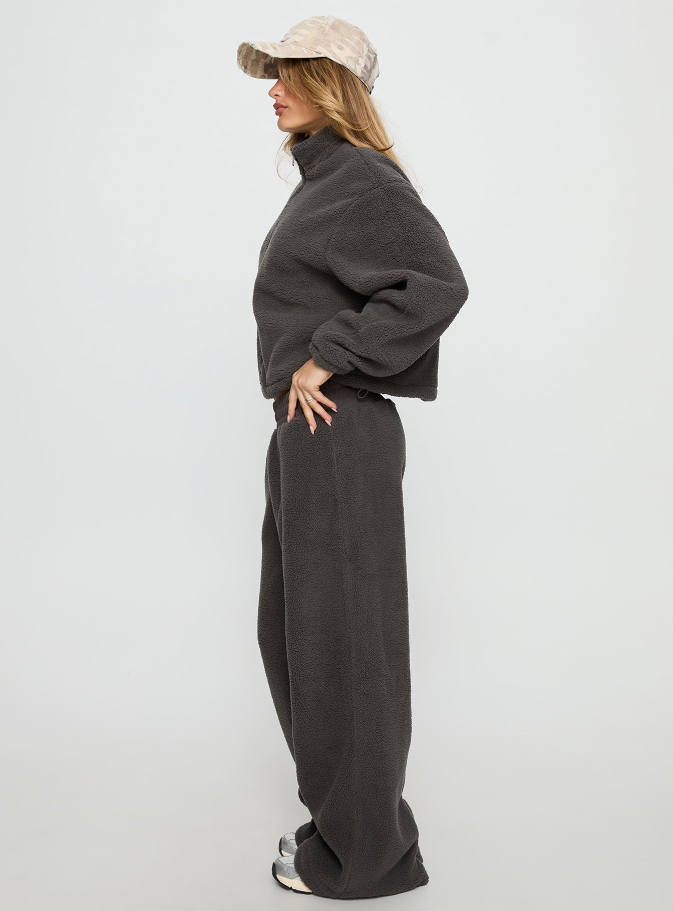 Siberia Fleece Track Pant Charcoal