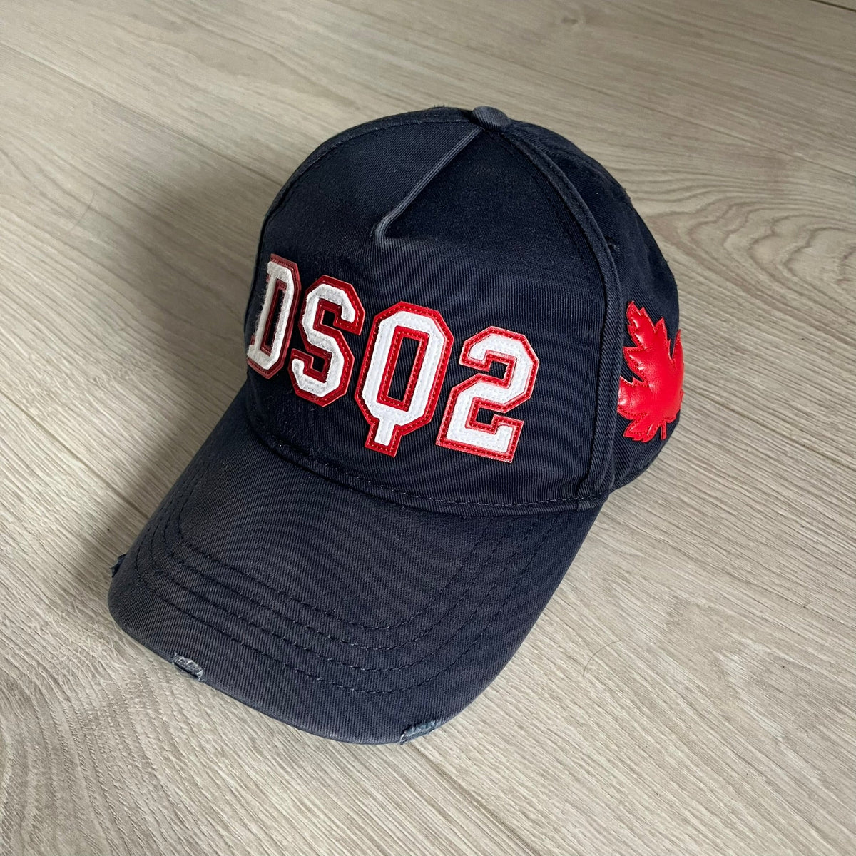 Dsquared2 DSQ2 Maple Leaf Navy Cap