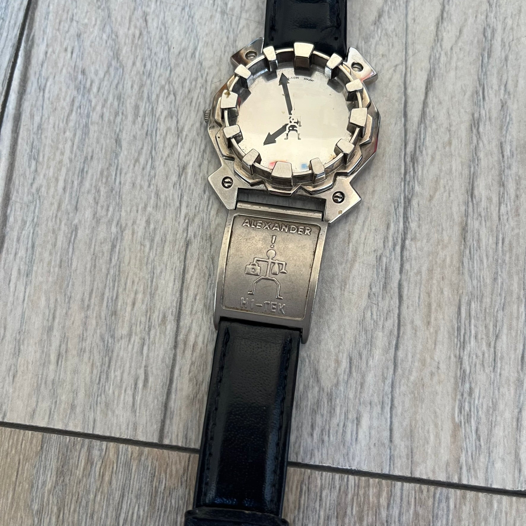 Hi-Tek Alexander 90's Mirror Cavity Analog Watch