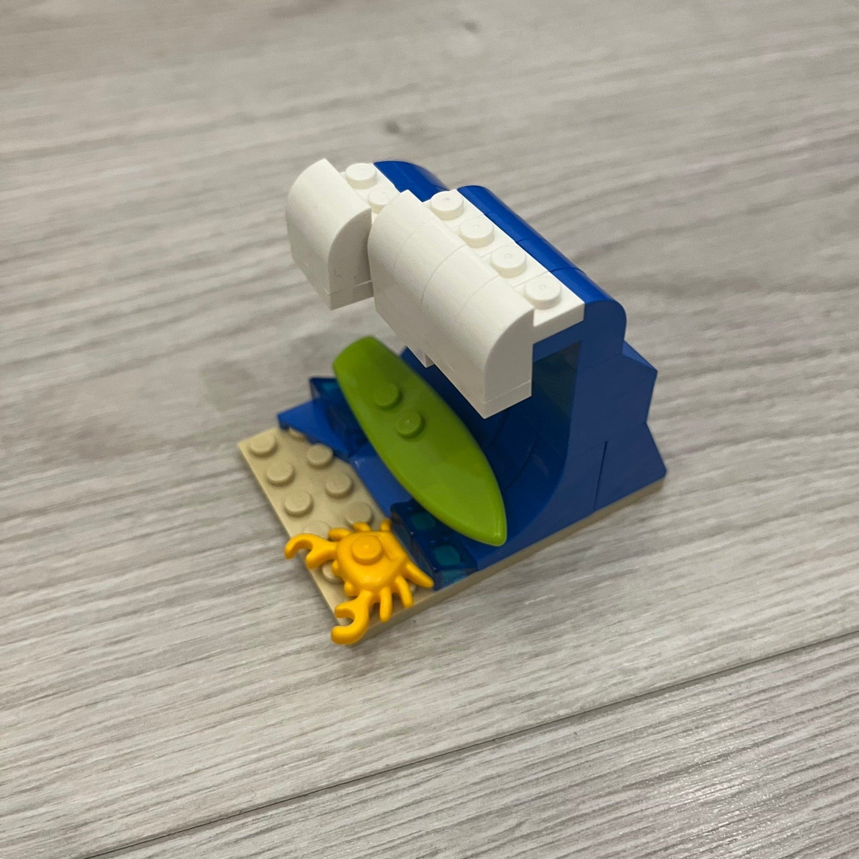lego summer wave m&t