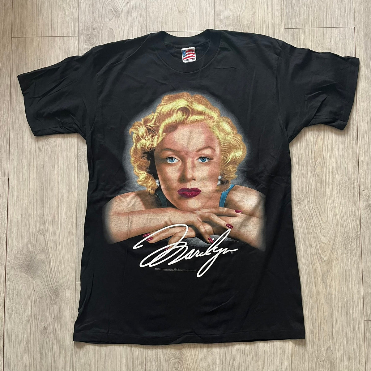 signature marilyn monroe 1995 tee